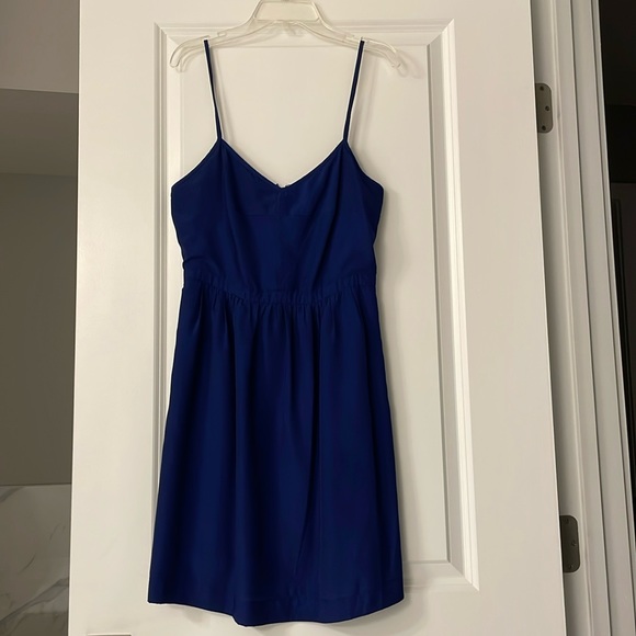Women’s Dress - Picture 1 of 4